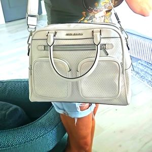 FINAL SALE..NWT Authentic  MICHAEL KORS LG SATCHEL